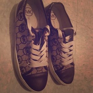MK shoes